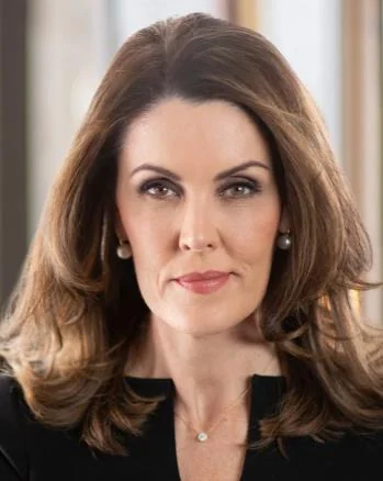 A portrait of Peta Credlin AO.